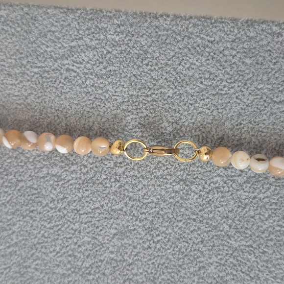 Mother Of Pearl Tan & White Necklace,Matching Braclet - Picture 3 of 7